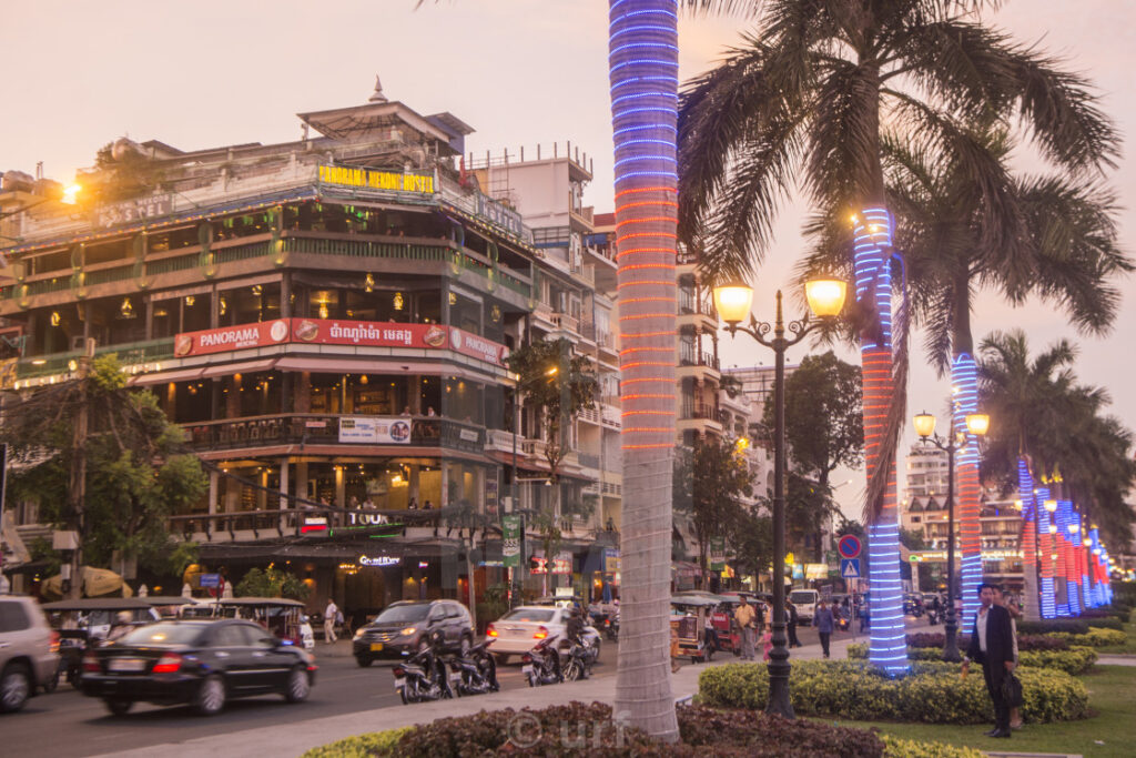 Riverfront (Sisowath Quay)/ Major attraction in cambodia