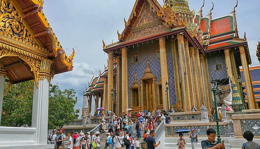 what is the right time to visit Bangkok?