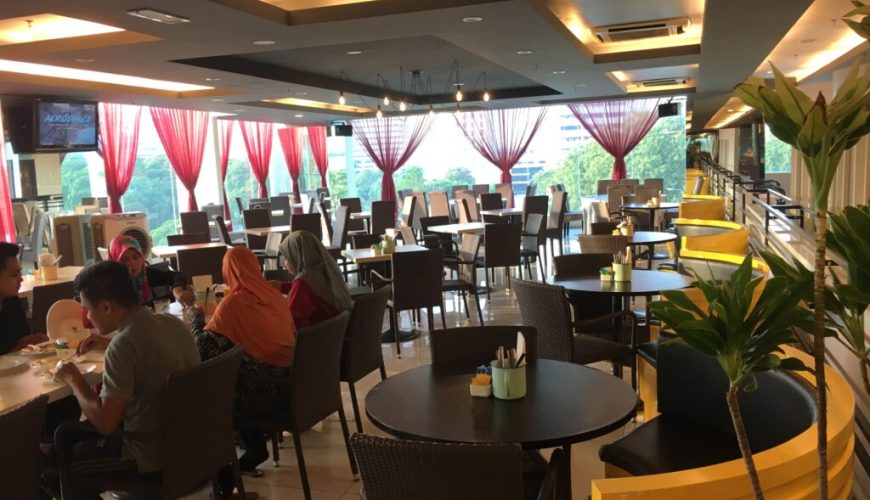 kinta riverfront hotel in Ipoh/ Food